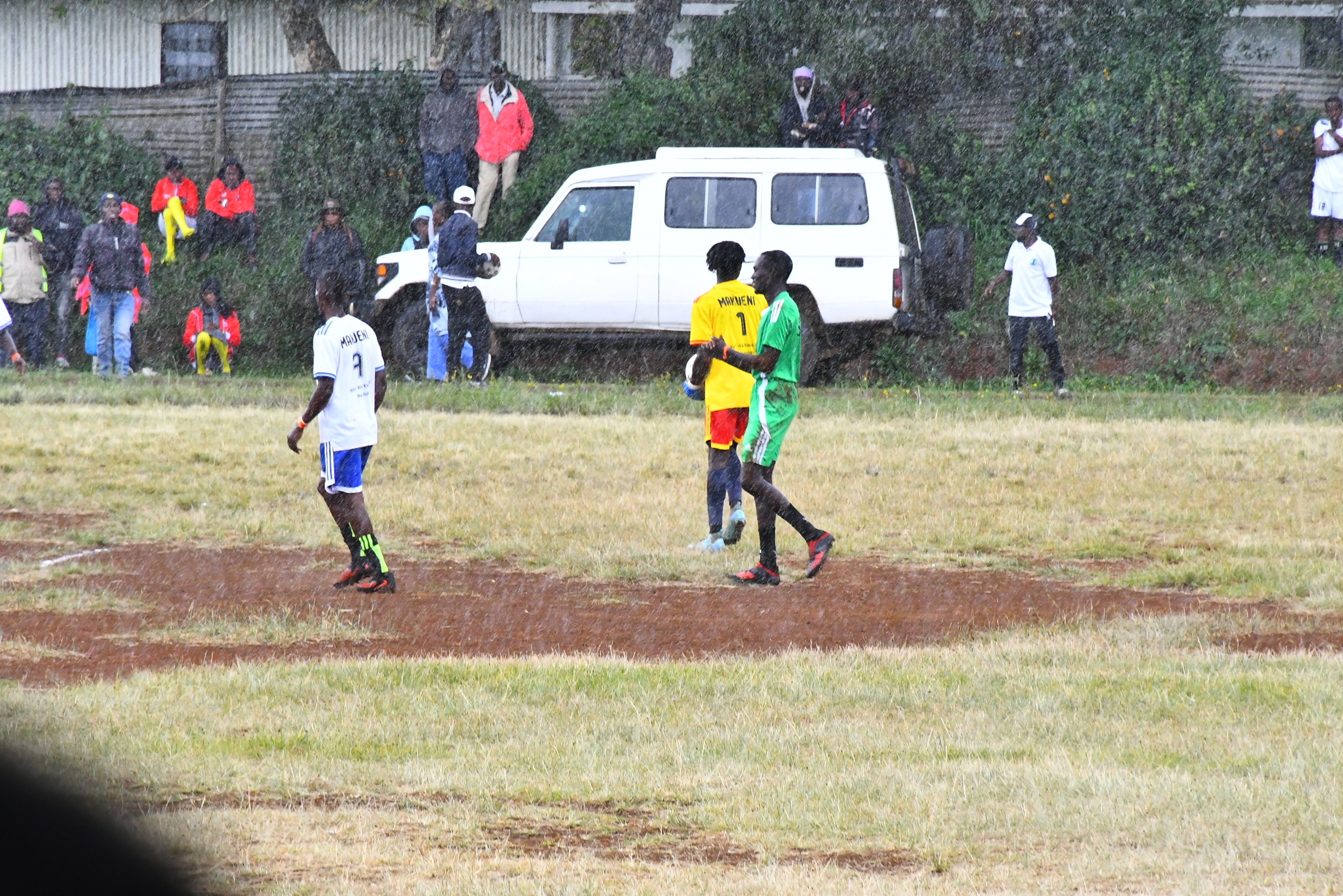 SOCCER MEN