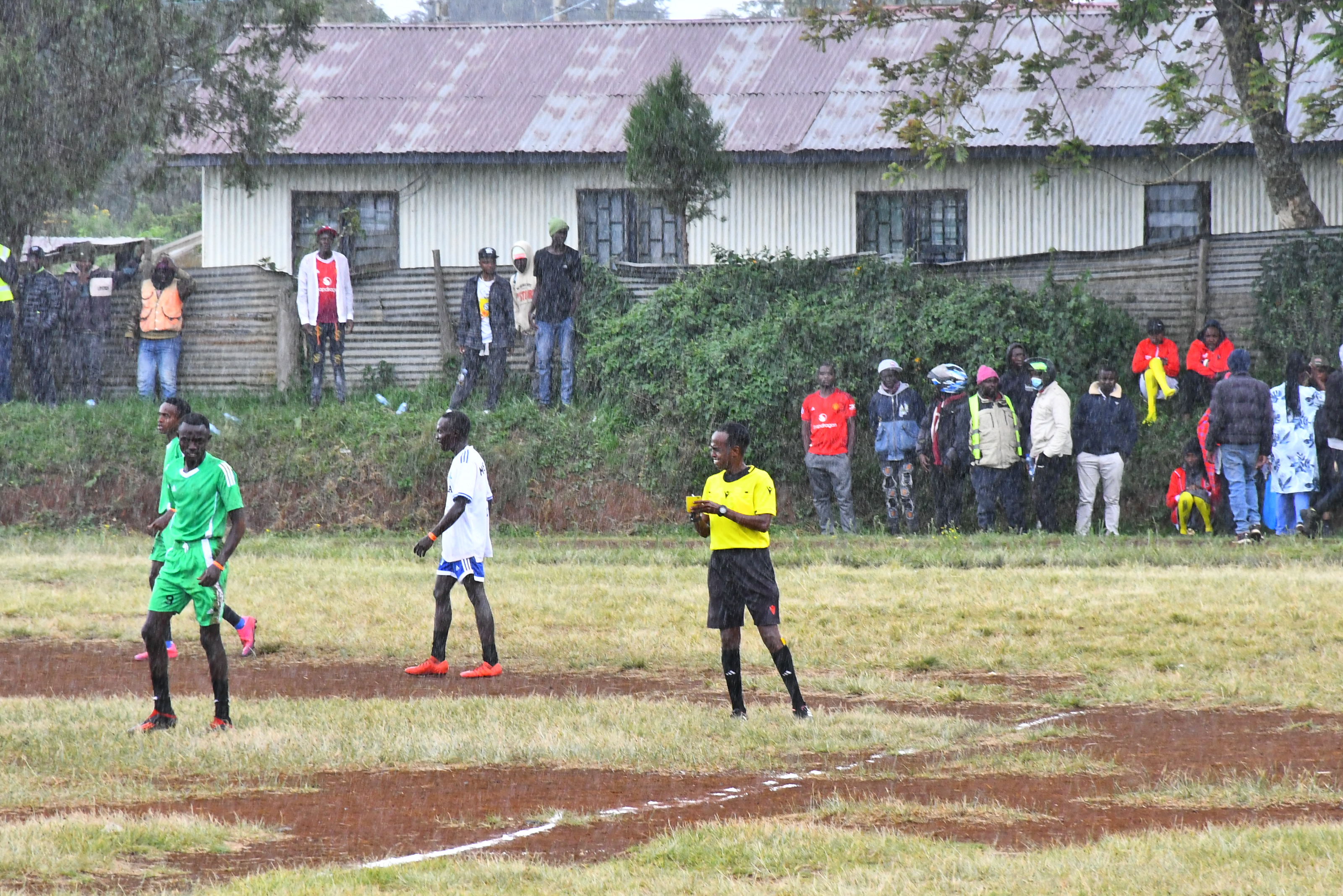 SOCCER MEN