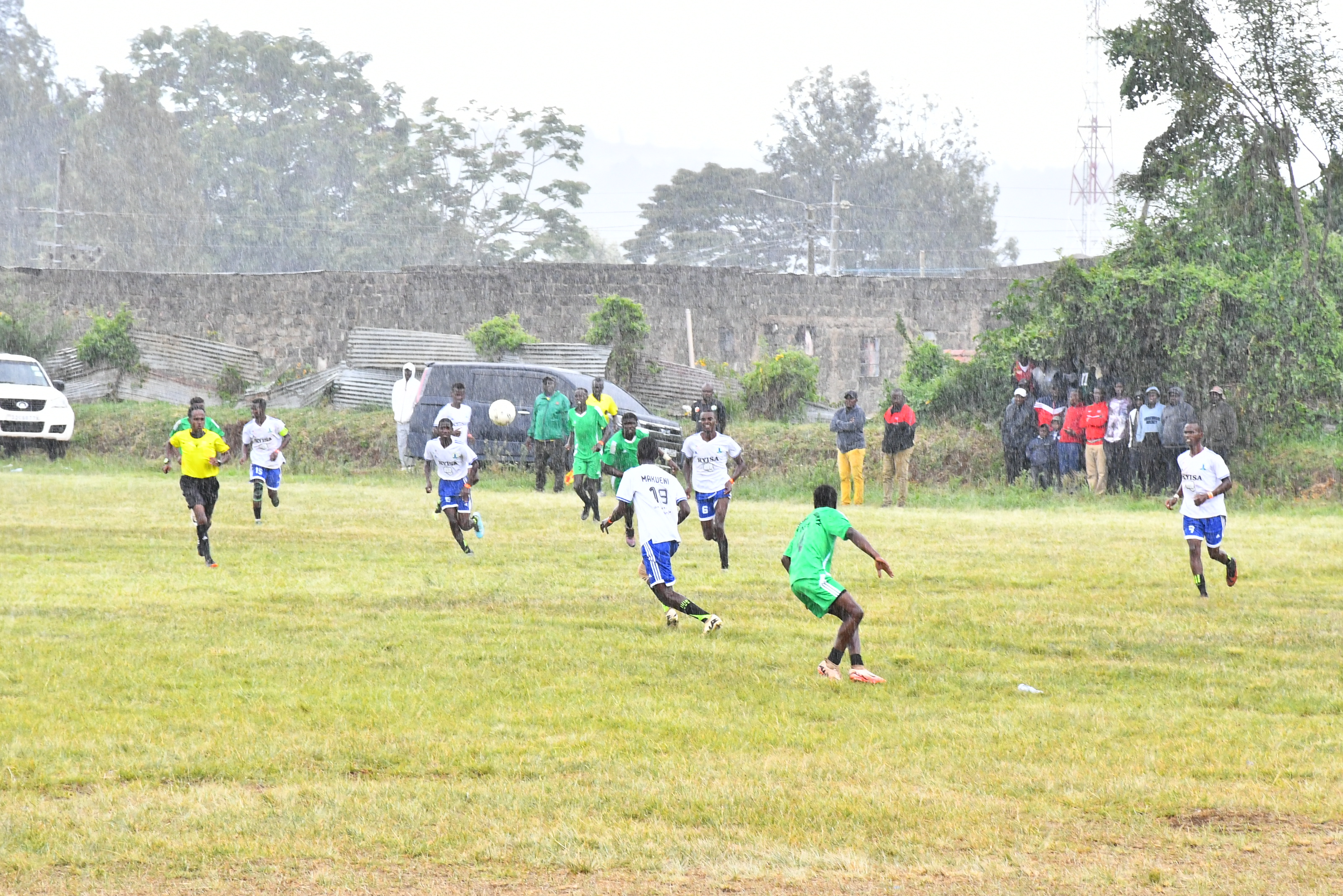 SOCCER MEN