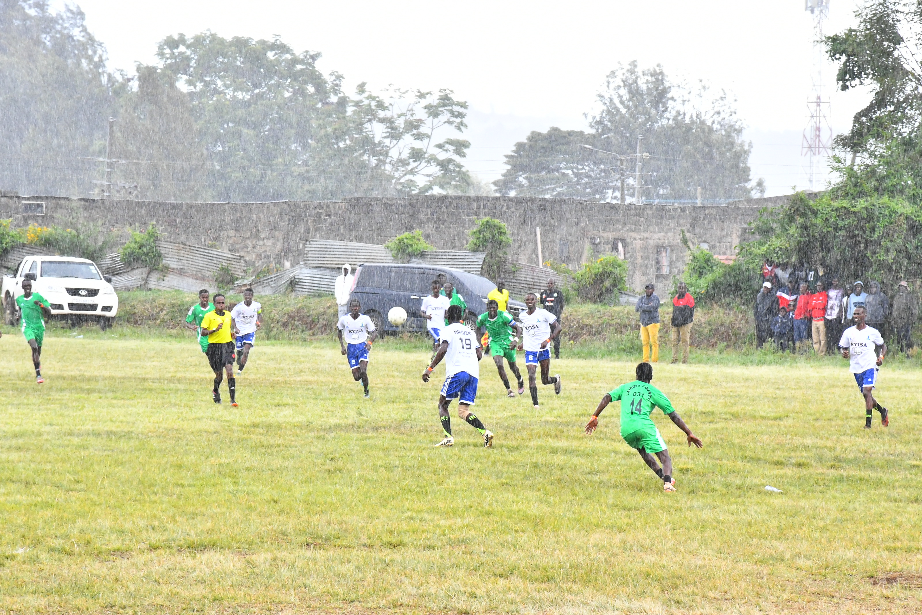 SOCCER MEN