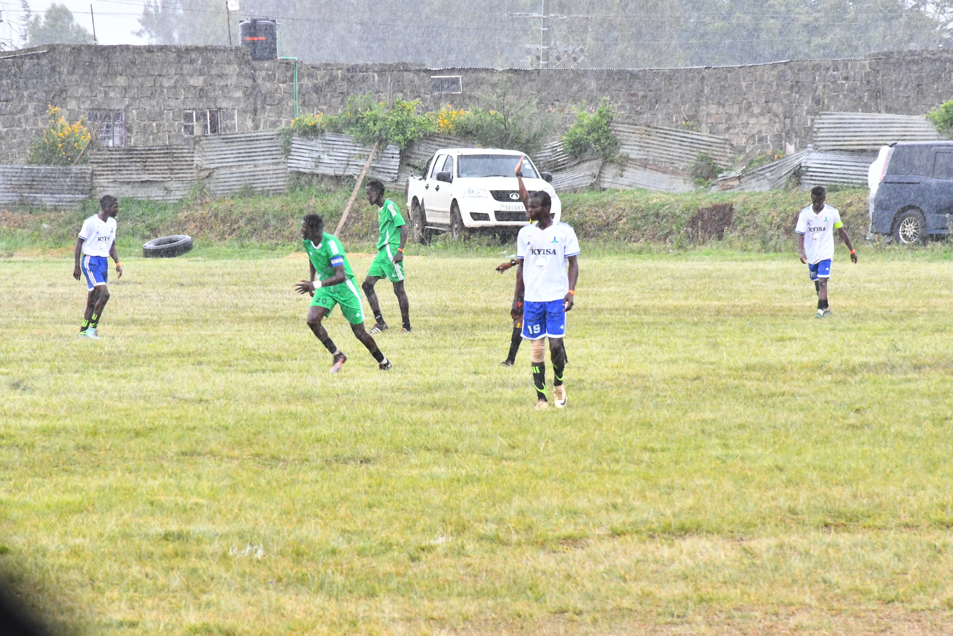 SOCCER MEN