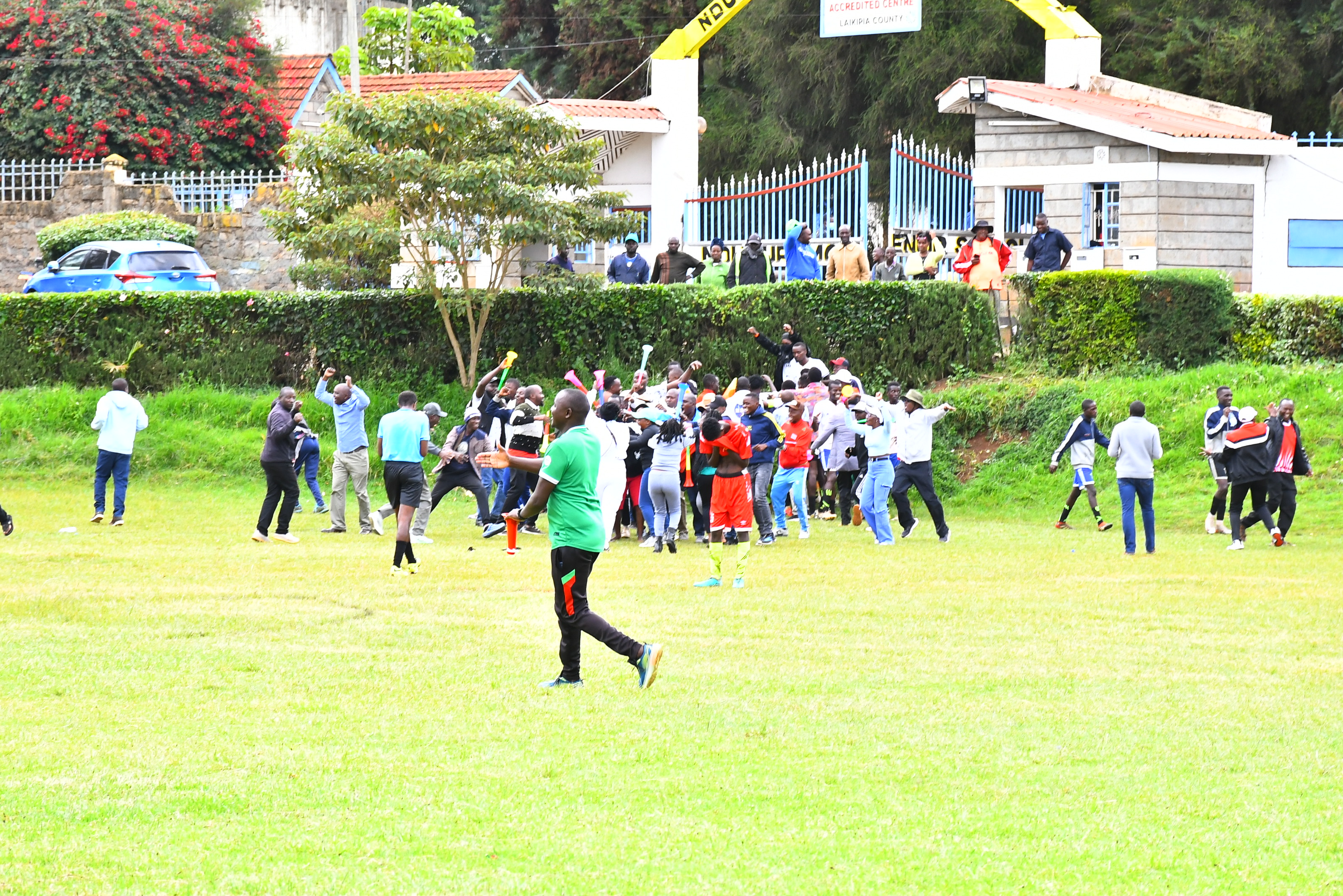 SOCCER MEN